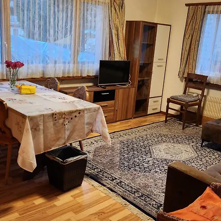 לינה וארוחת בוקר B&B St Moritz