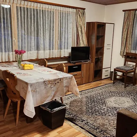 לינה וארוחת בוקר B&B St Moritz